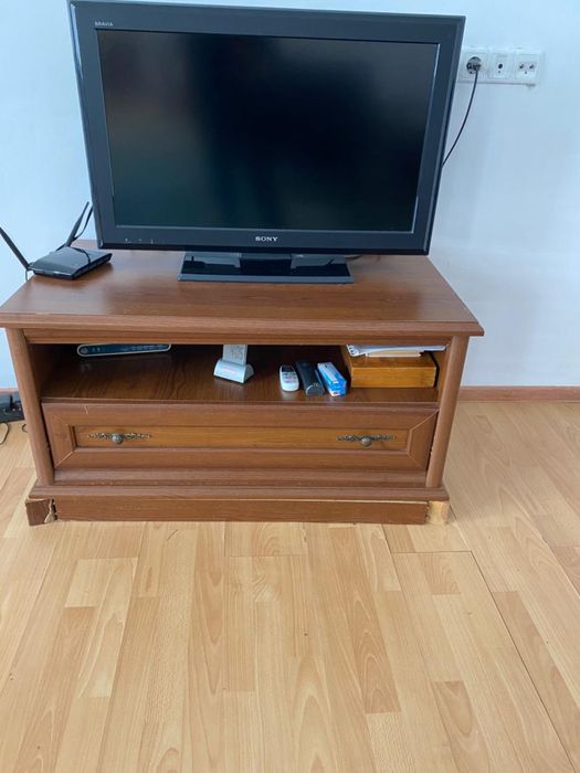 Подставка для телевизора