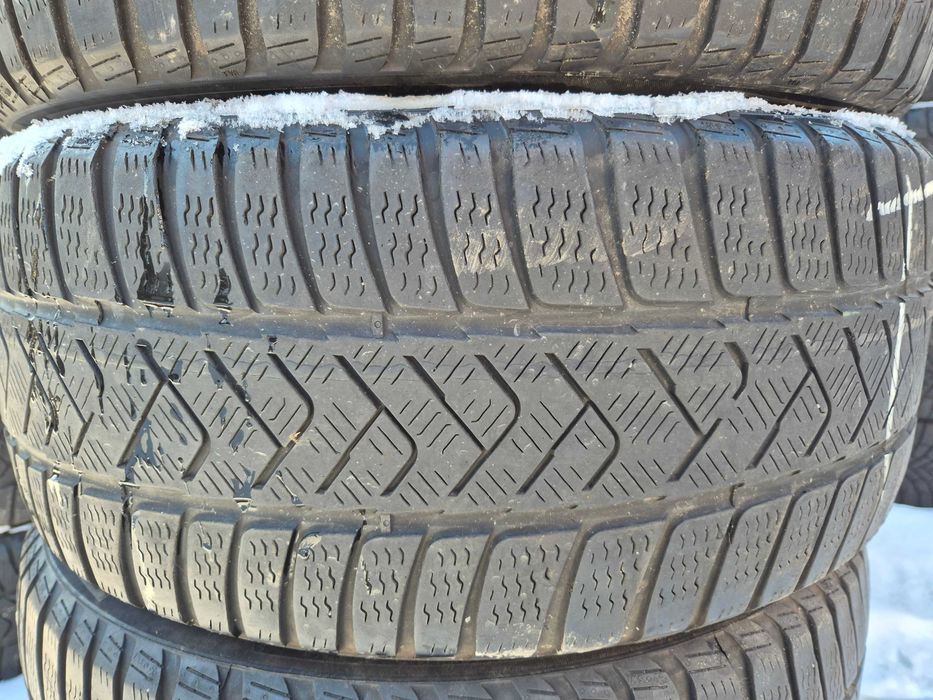 4 Anvelope IARNA 235/45/18 - PIRELLI - STARE F BUNA DOT 2022