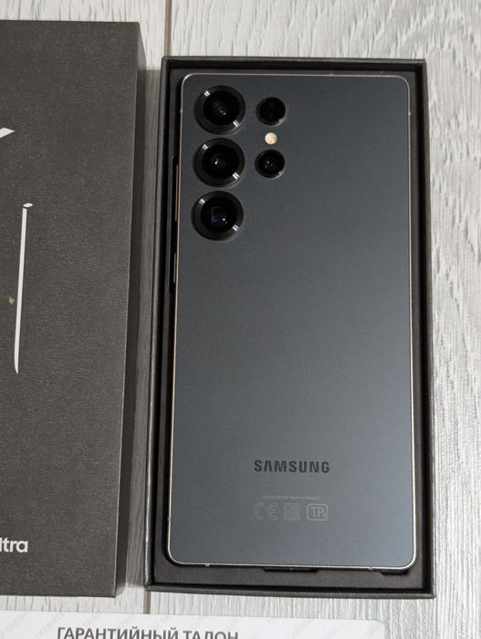 Samsung S25 Ultra 256 gb Ram 12 5G EAC