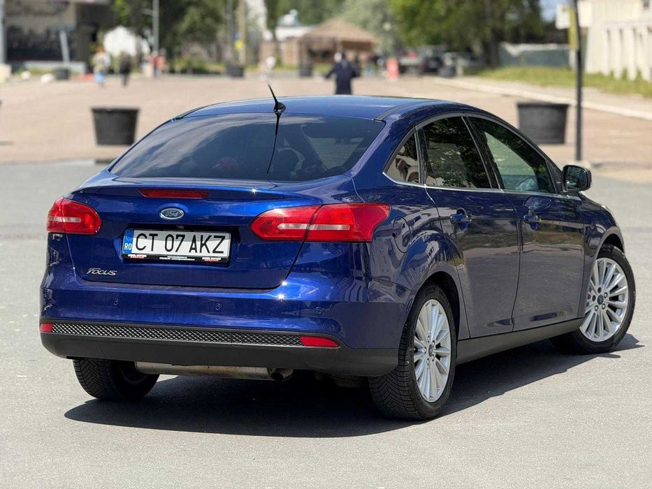 Ford Focus Berlina 1.6 Benzina Automat