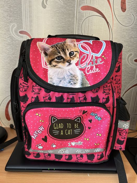 Продам рюкзак для девочки