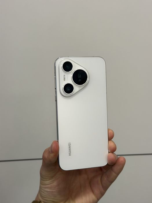 Продавам Huawei PURA 70
