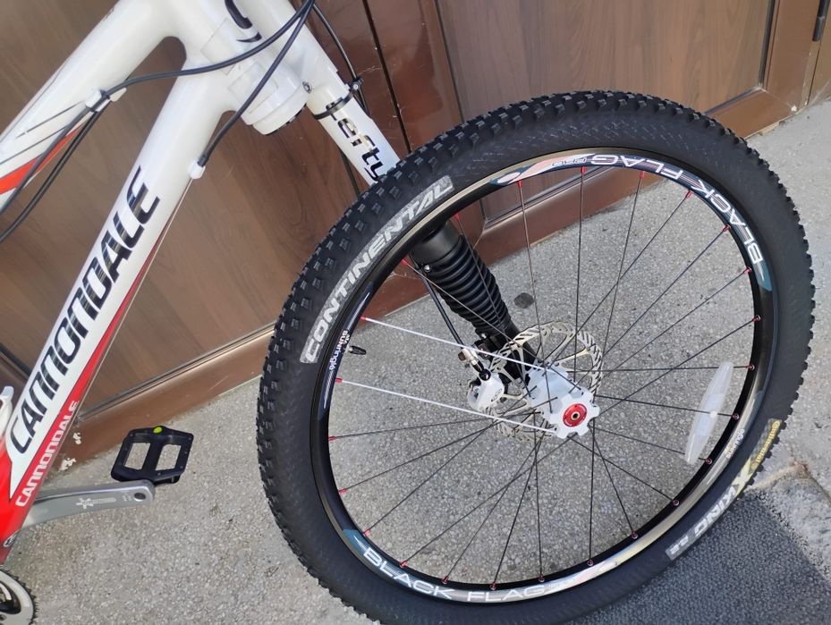 Bicicleta MTB full suspension CANNONDALE Lefty * XT