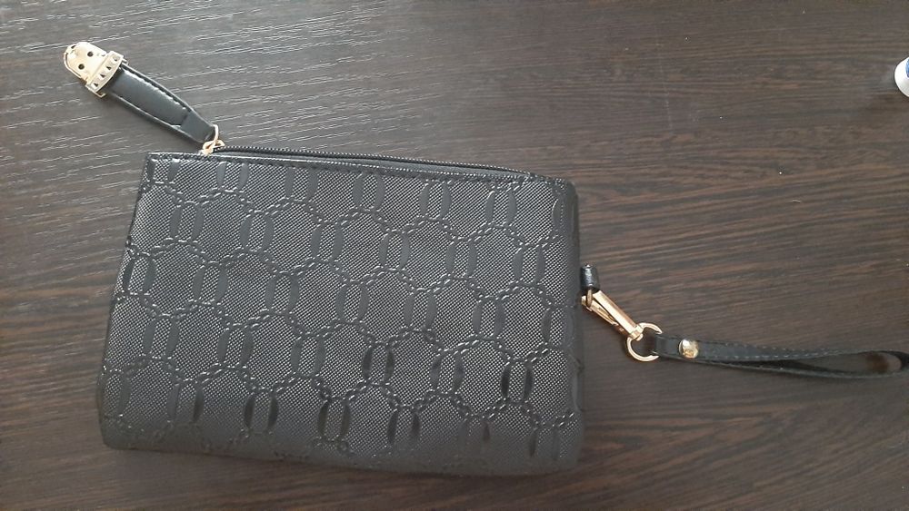 Продам клатч женский