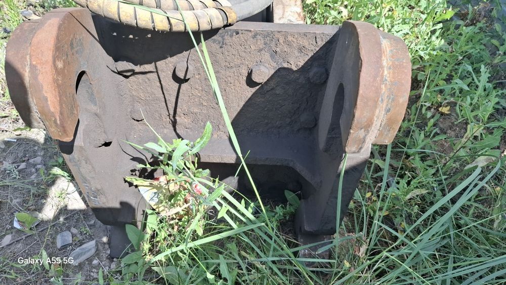 Гидромолот под быстросьем