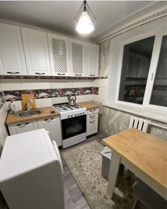 На Арбате в центре 10000