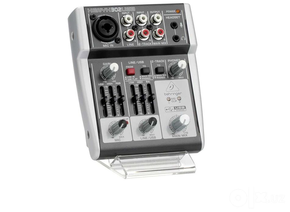 Behringer XENYX 302USB