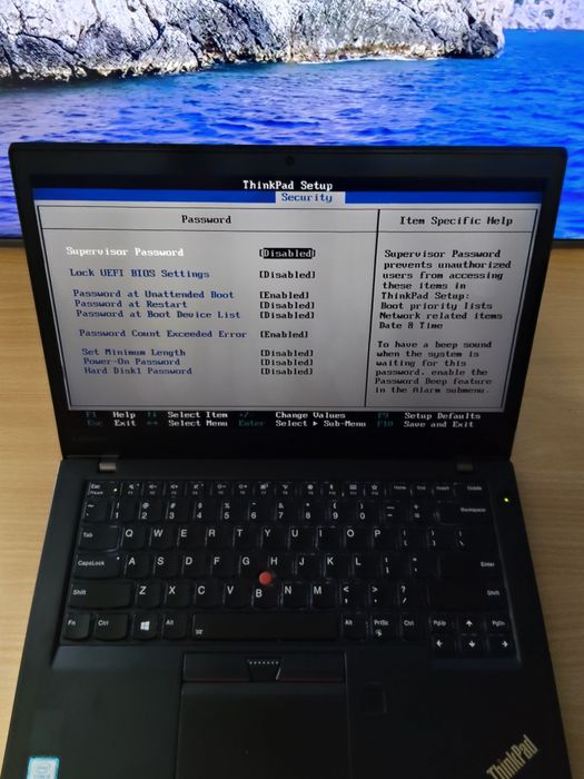 Laptop Lenovo Thinkpad T470S i5-7300u,8gb RAM ,ssd 128 GB  ambele baterii ok display 14 inch fhd Touchscreen