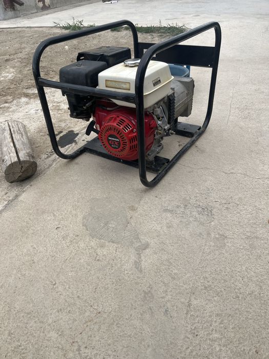 Продам генератор бензин hond gx 270