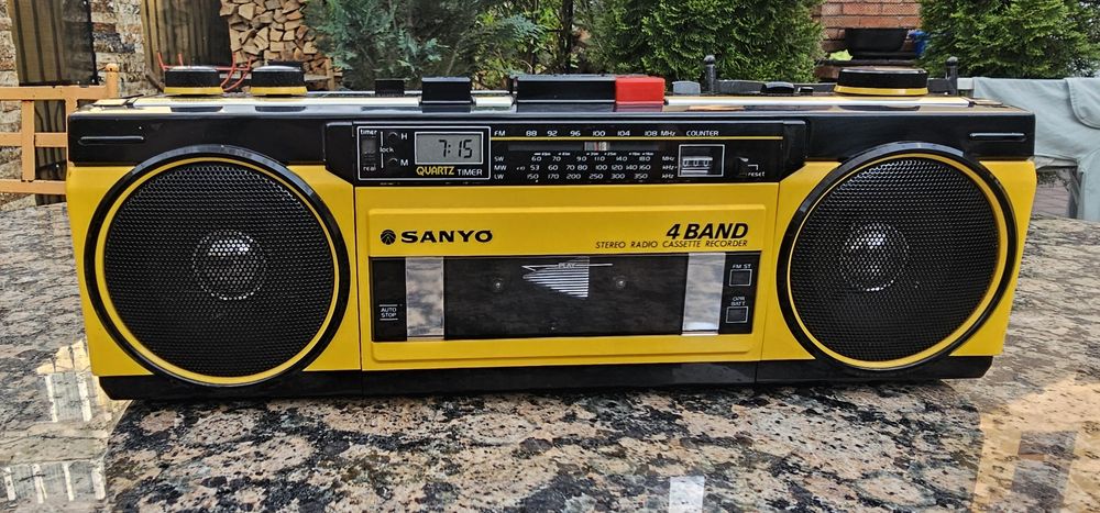Radiocasetofon sanyo s350 le in stare foarte buna