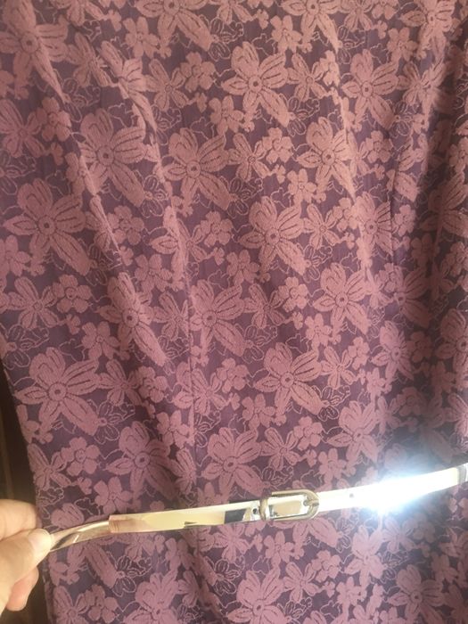 Vand rochie marimea 42 .