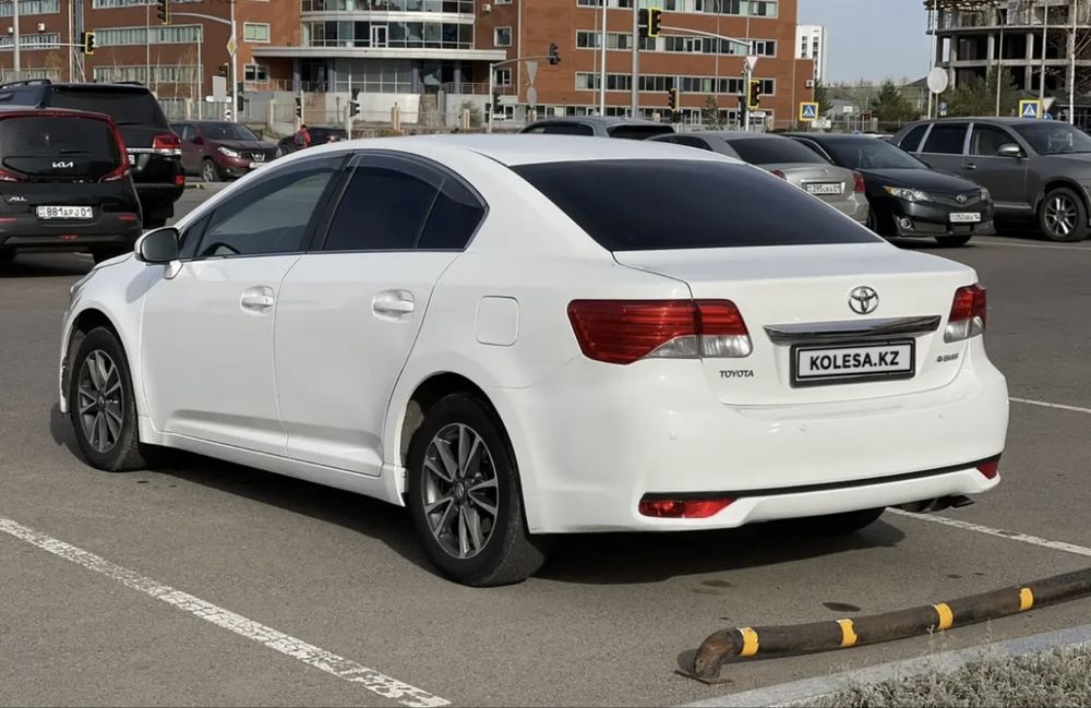 Продам Тайоту Авенсис
