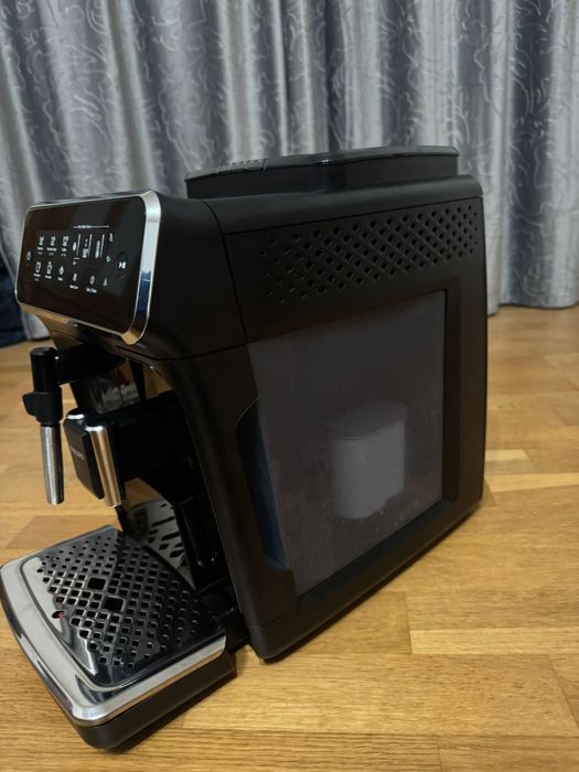 Espressor automat Philips EP3221/40, ecran tactil, râșniță ceramică