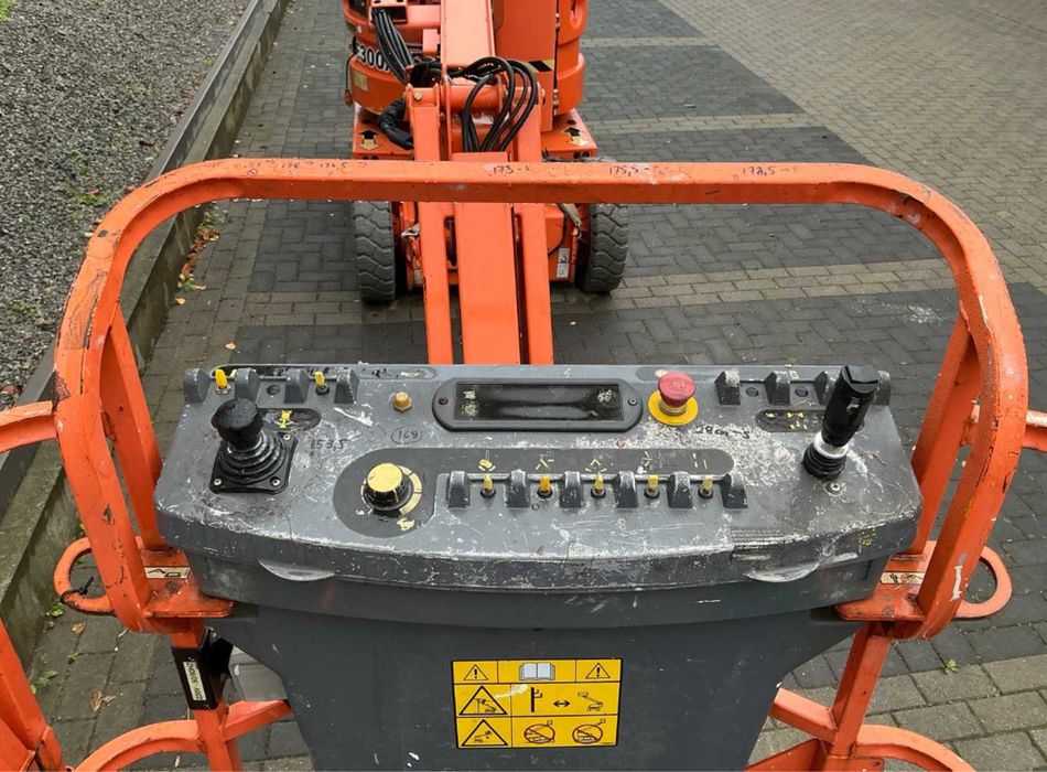 Nacela JLG E300 AJP