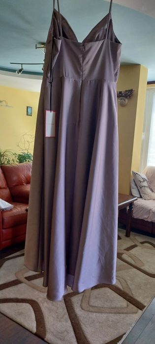 Нова елегантна рокля LAONA