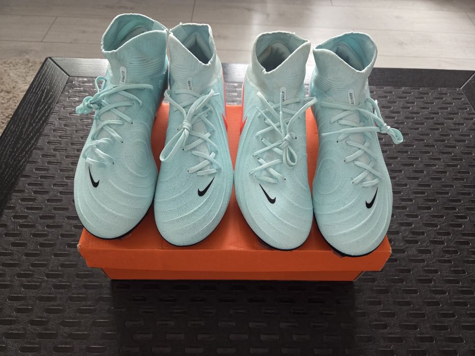 Ghete Fotbal Profesionale Nike Acc Phantom Luna II Pro