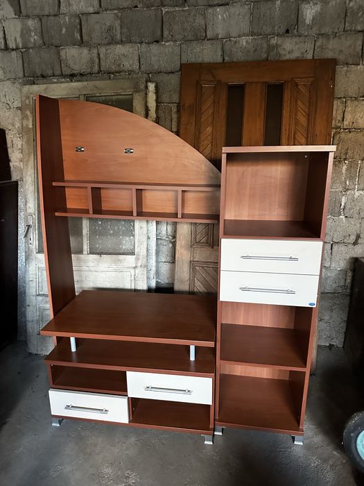 Mobilier dulap cu comodă