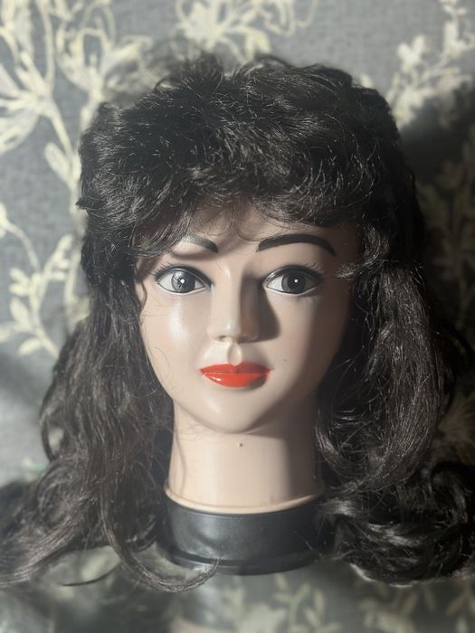 Парики и шиньоны