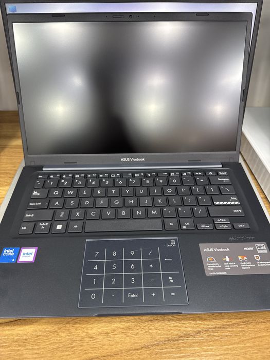 Ноутбук ASUS X1404V новый