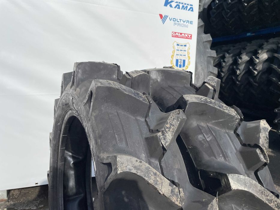 Cauciucuri cu camera 8.3-22 cu 10 pliuri pt tractor japonez KUBOTA