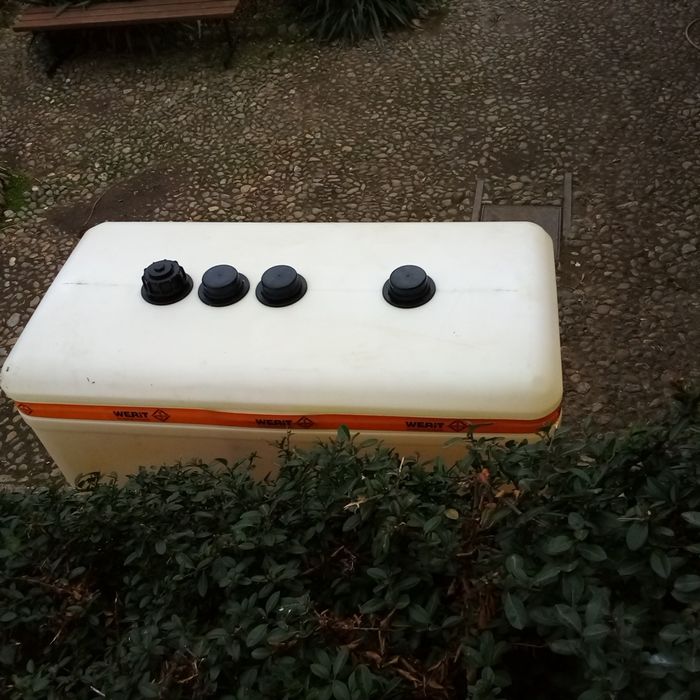 Rezervor, bazin apa, motorina, Clu, ulei, lichide