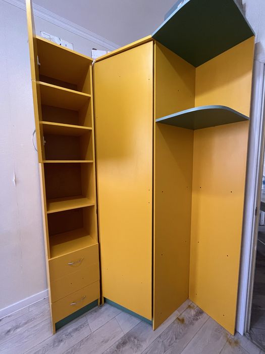 Шкаф сатылады Сроччно