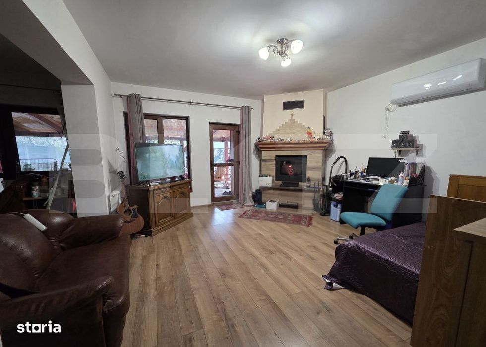 Casa tip duplex de vanzare, 5 camere, 234 mp, zona Titulescu-Satu Mare