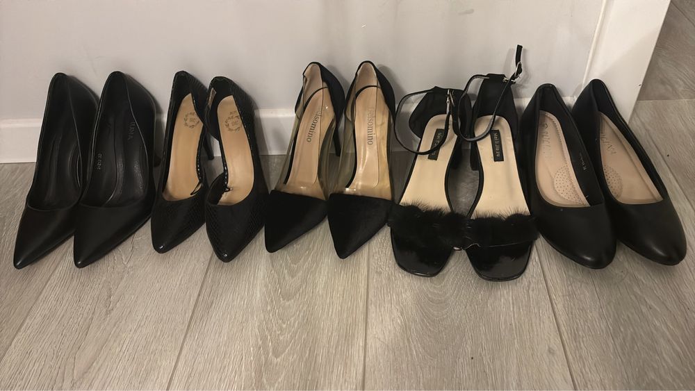 Продам женские туфли