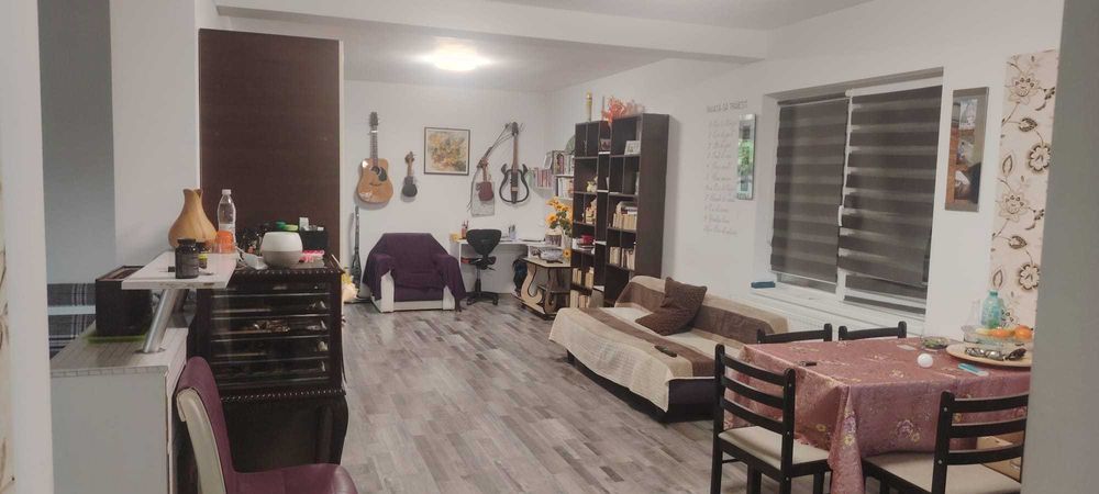 Proprietar vand casa in Utvin