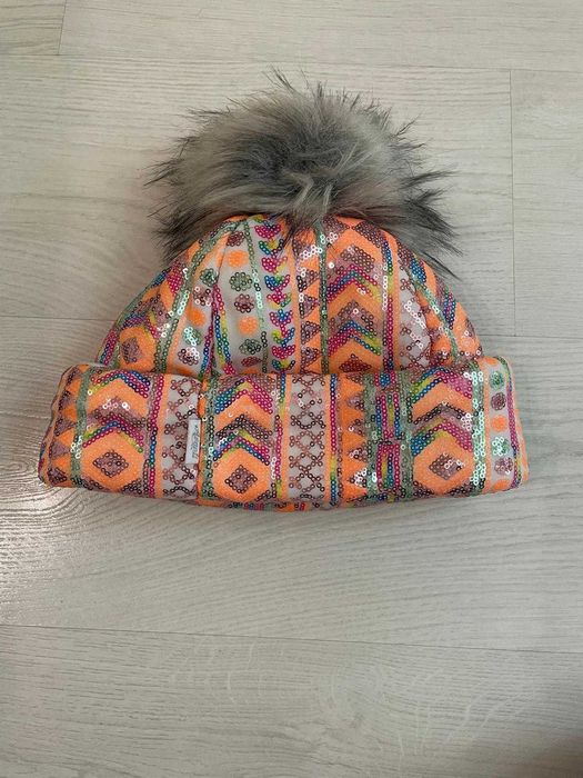 Супер ефектна и топла шапка