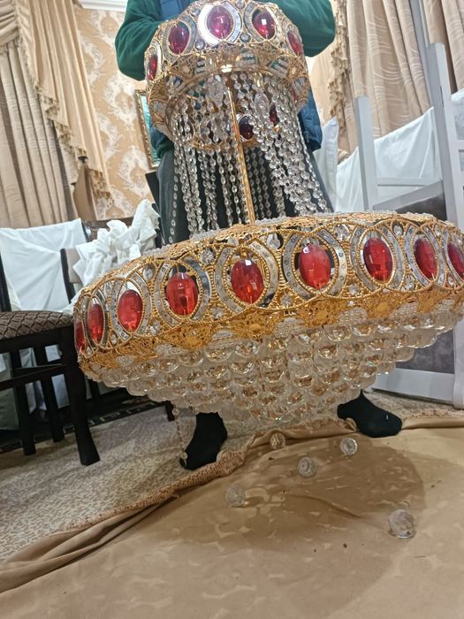 Люстра 3 штуки болшые