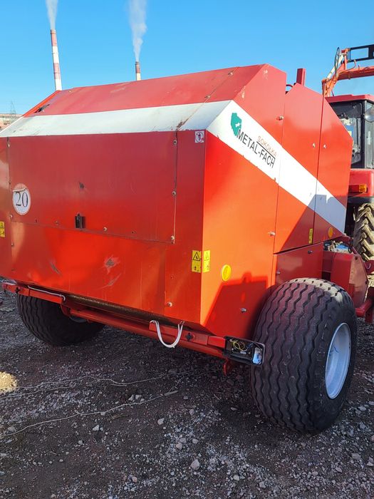 Пресс подборщик рулонный