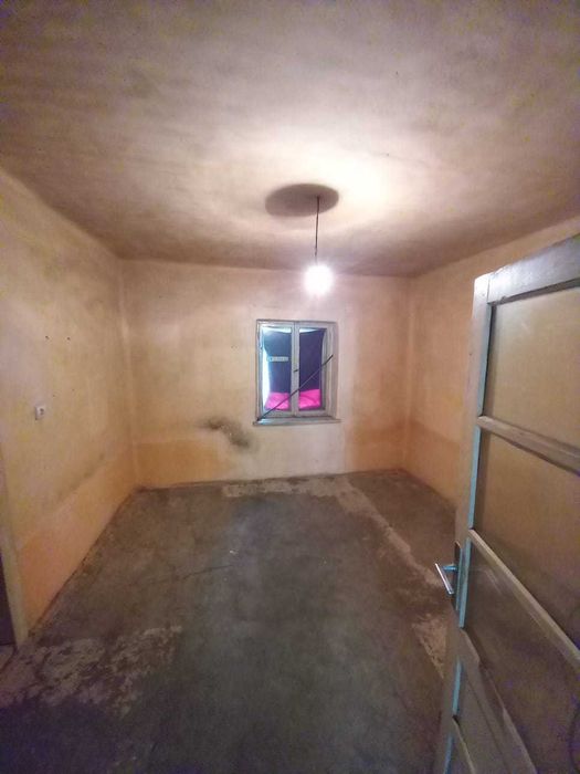 Vand casa in Iratosu Nr 434  1036Mp