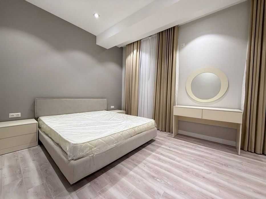 Апартаменты в Business Class Greenwich! 2/4/9 63 м²!