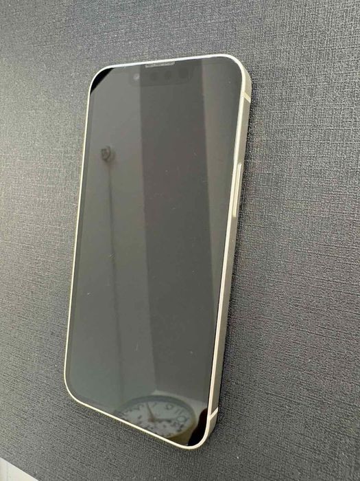IPhone 13 mini..