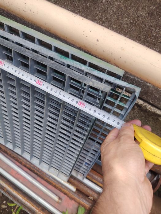 Grătar zincat nou cu dimensiunile din poze, am 7 bucati