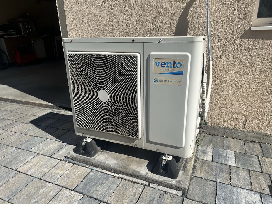 Продавам термопомпа въздух-вода