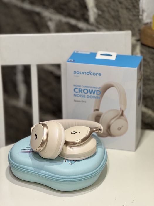 Недорого Наушники Soundcore space one