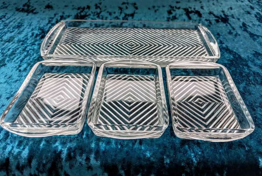 Кристални подноси, плата