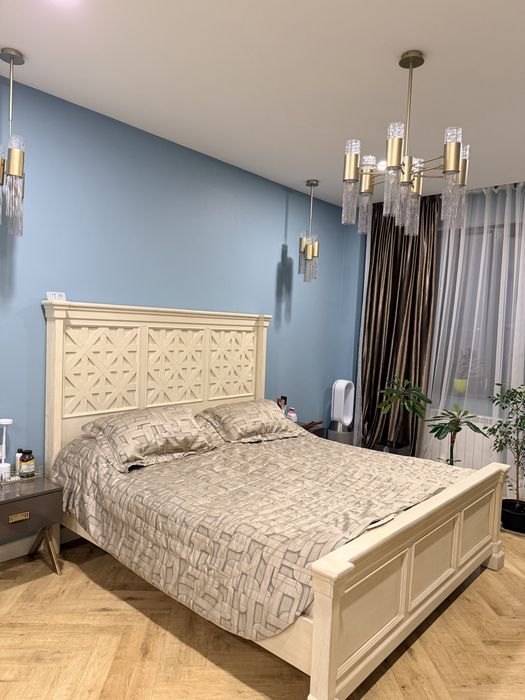 Кровать двуспальная