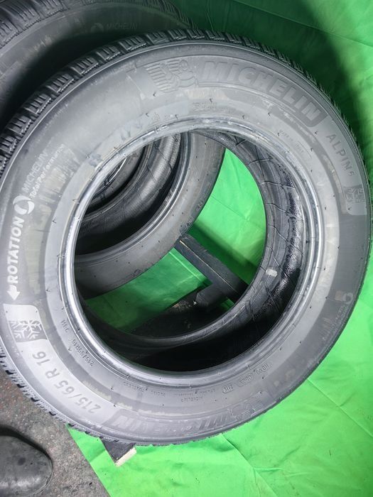 215/65R16 Michelin 6,84-6,1mm stare foarte bună fără defecte