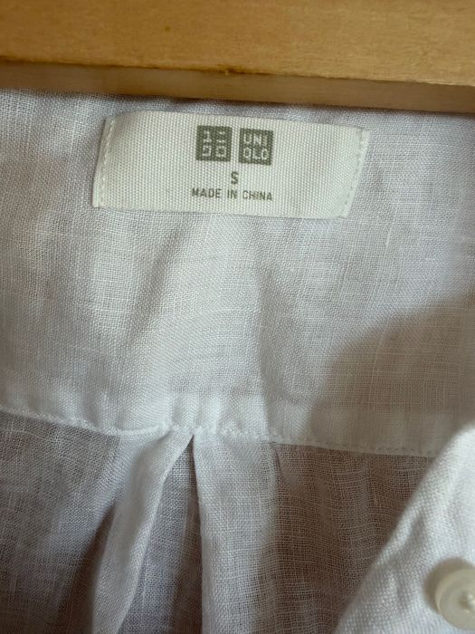 Снежнобяла ленена риза UNIQLO, размер S