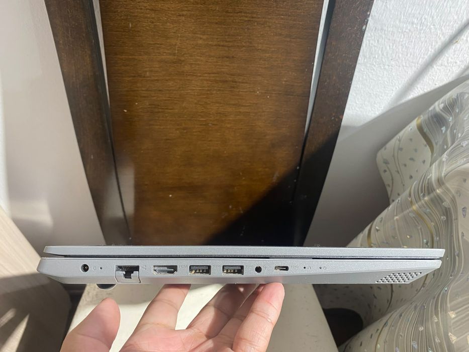 Lenovo/intel Pentium Gold 6405U