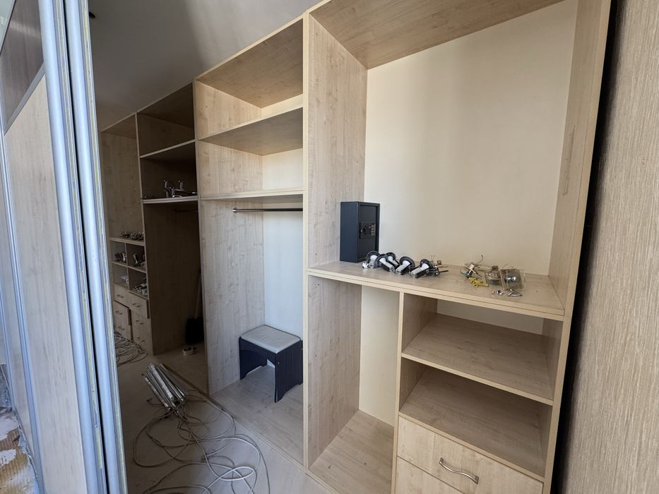 Шкафы гардеробные