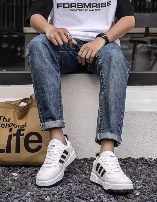 Продам кроссовки