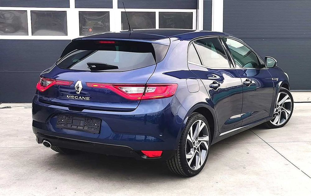 Renault Megane Bose 1.5 dCi-115CP Led/Distronic/NaviMare/Piele/Cameră