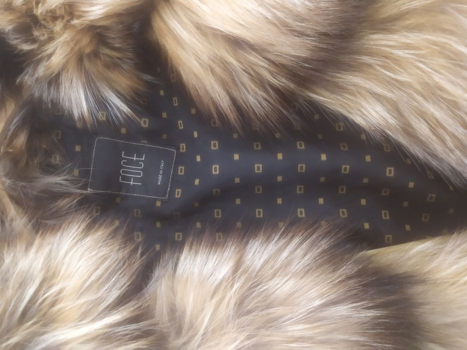 Дублёнка на меху.горчичного цвета. Размер S или М. В хорошем состоянии