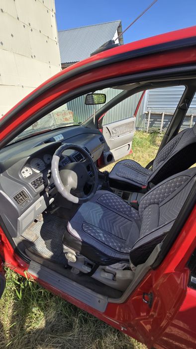 Mitsubishi Space Runner