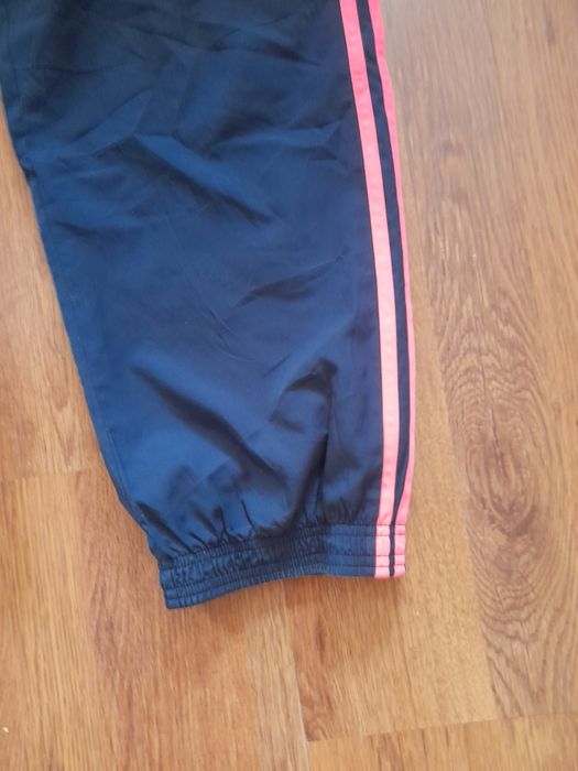 Adidas BAYERN MUNCHEN мъжко долнище 2XL размер.