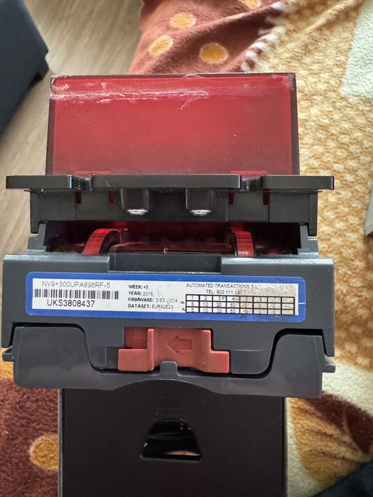 Cititor bancnote nv9